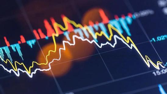 50克金饰省5000元，这个年轻人懂黄金